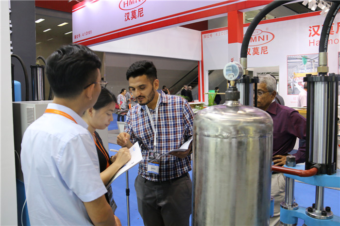 咸陽華星泵業參加第30屆陶瓷工業展圓滿成功9